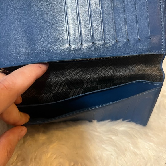 Louis Vuitton Damier Ebene Wallet - Picture 6 of 10